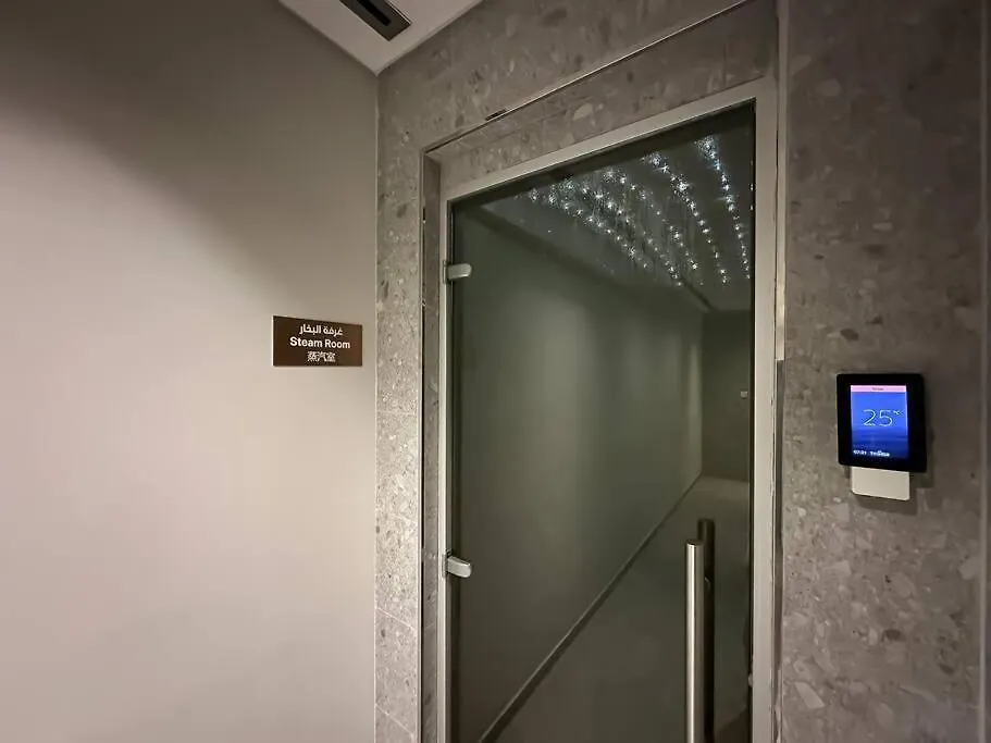 Sky High Comfort 1Br Plus Study With City And Canal Views Dubai Apartment