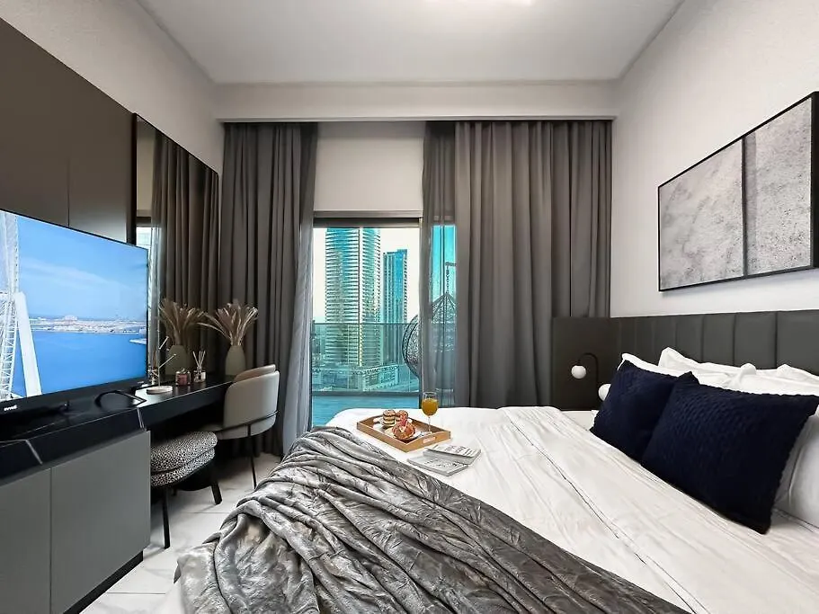 Apartment Sky High Comfort 1Br Plus Study With City And Canal Views Dubai United Arab Emirates