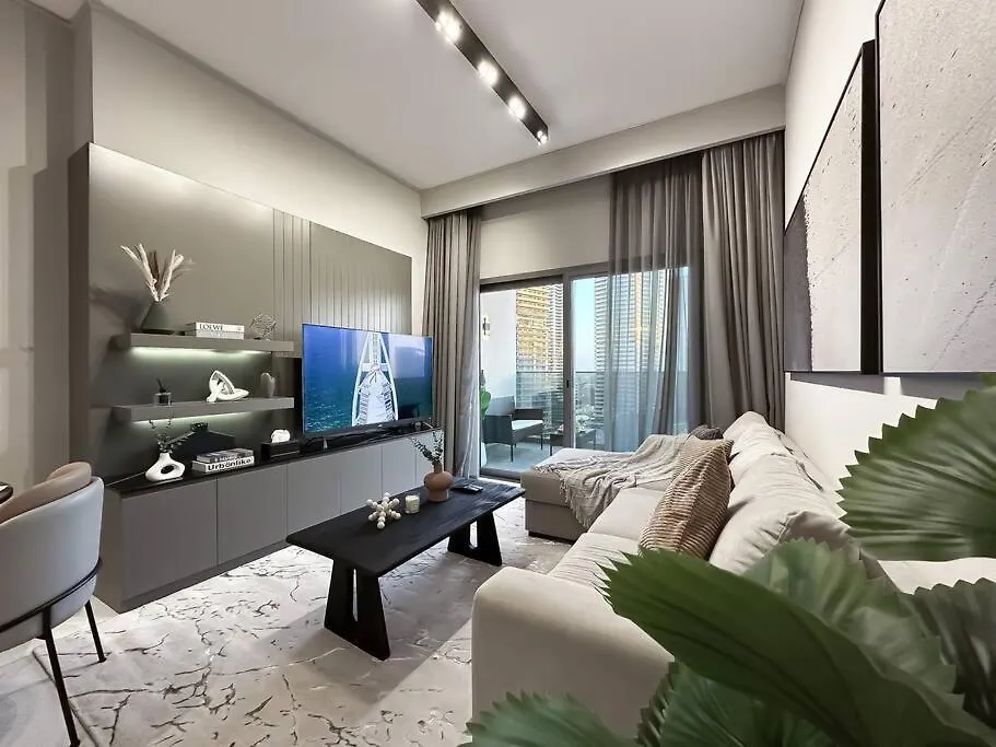 Sky High Comfort 1Br Plus Study With City And Canal Views Dubai